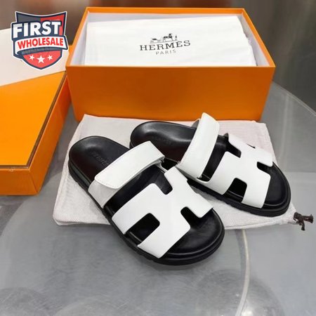 HERMES CHYPRE SANDAL BLACK WHITE - H22