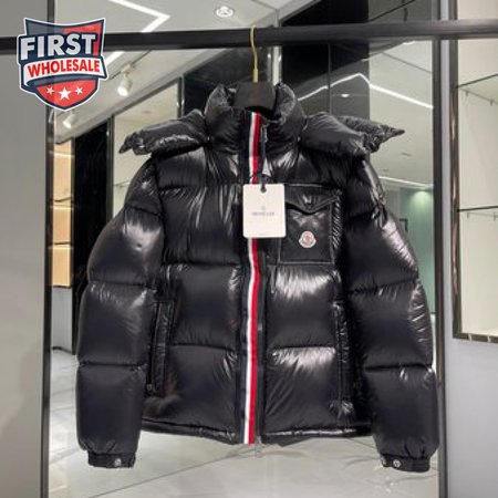 Moncler Montbeliard Short Down Jacket Black