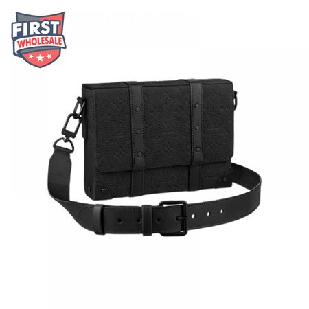 trunk messenger bag taurillon monogram leather lmb016