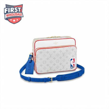 trio messenger bag m69443