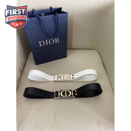 Dior CD 30 Montaigne belt