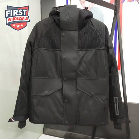 Moncler Down Jacket MC330186