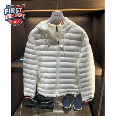 Moncler 2020 Down Jacket MC330055