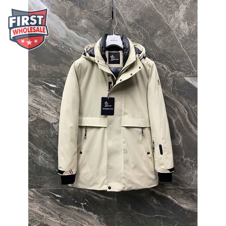 Moncler Down Jacket MC330117