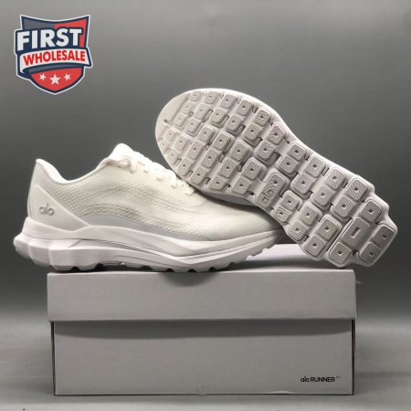 Alo Yoga Runner White