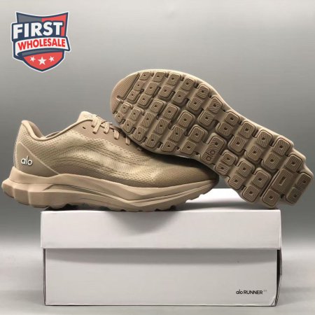 Alo Yoga Runner Khaki