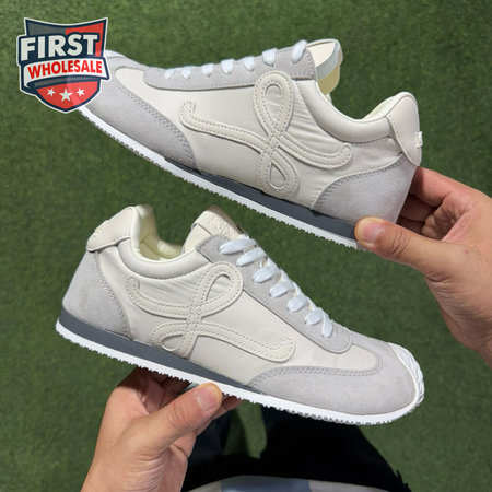 LOEWE Flow Runner Light Grey and White