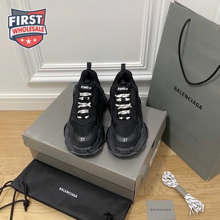 BALENCIAGA TRIPLE S SNEAKER - BB194