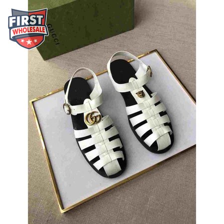 GUCCI SANDAL WITH DOUBLE G - SDG008